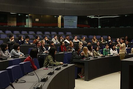 Les 38 étudiants ont débuté la semaine par une visite du Parlement européen.