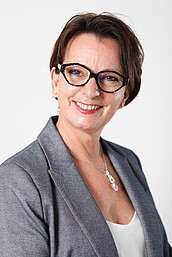 Elisabeth Demont - Vice-présidente Ressources humaines et dialogue social